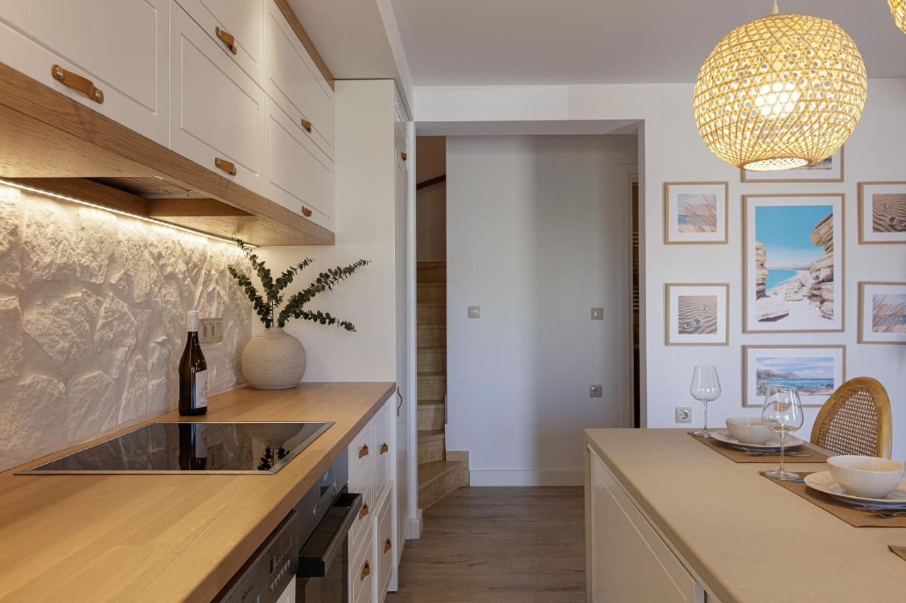 Villa Seashell -Wonderful Newly Renovated Villa On The Beach Galatás Esterno foto