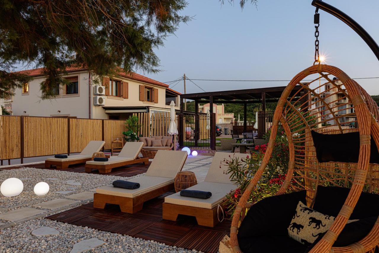 Villa Seashell -Wonderful Newly Renovated Villa On The Beach Galatás Esterno foto