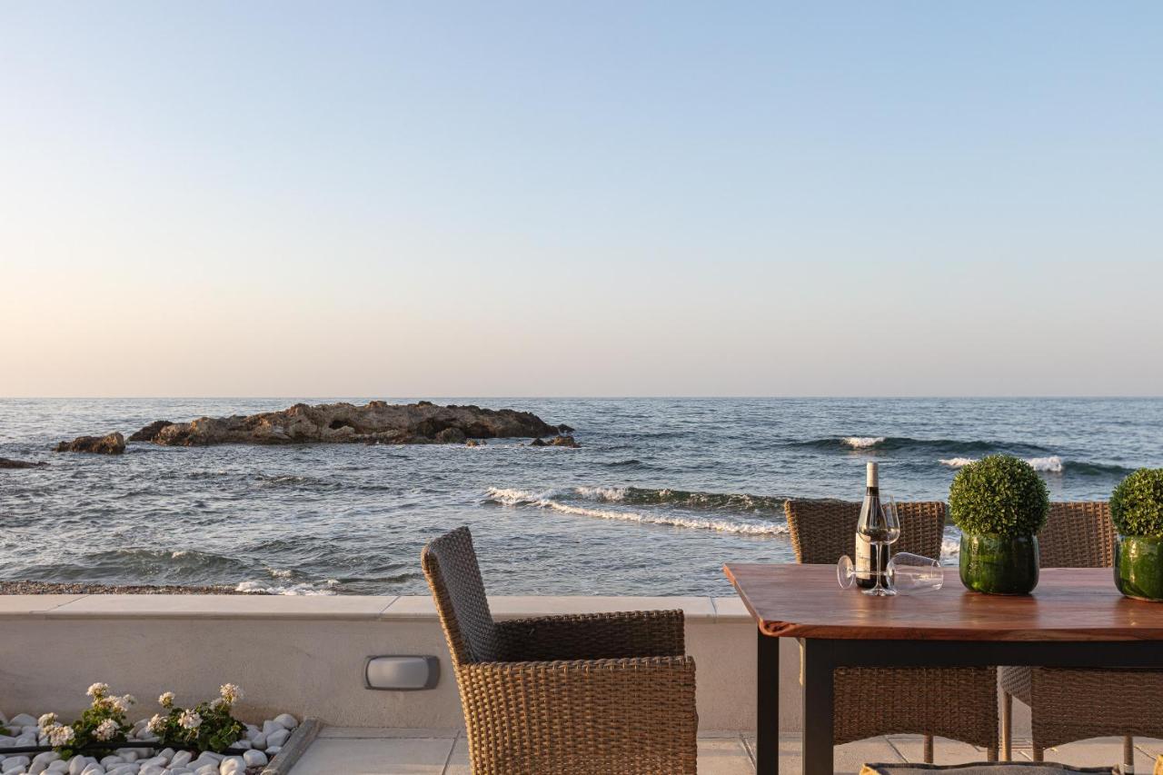 Villa Seashell -Wonderful Newly Renovated Villa On The Beach Galatás Esterno foto